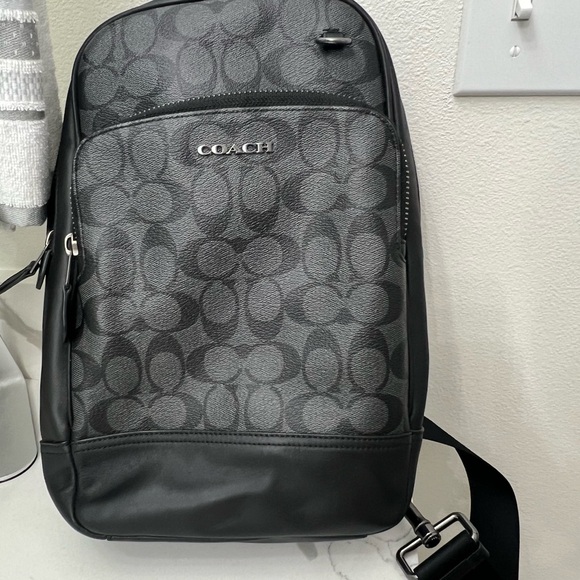 Graham Pack In Signature Canvas - Picture 2 of 4